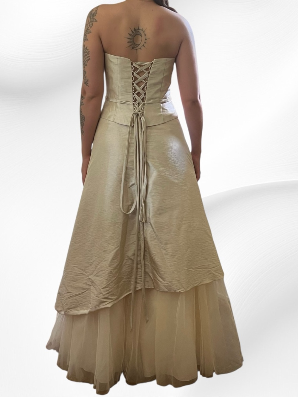 Raylia Bridal Taffata Corset Asemetrical with Exposed Crinoline Hem Size 10 NWT - Picture 2 of 8